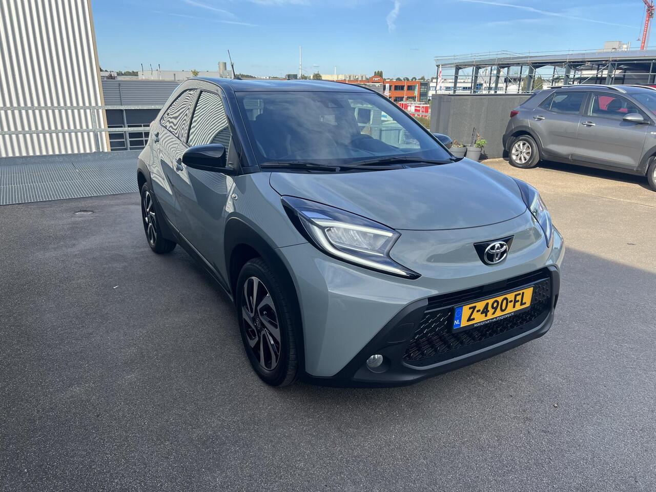 Toyota AYGO X 1.0 VVT-i MT Pulse 1e eign. NL-auto, BTW-auto, AppleCarplay/AndroidAuto LED, Navigatie, Achteruitrijcamera, LMV, Smart Key
