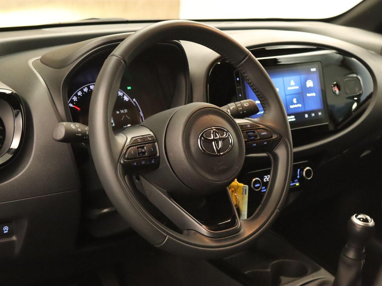 Toyota AYGO X 1.0 VVT-i MT Pulse - ORIGINEEL NEDERLANDSE AUTO - CLIMATE CONTROL - BI-TONE - APPLE CARPLAY/ANDROID AUTO - CRUISE CONTROL ADAPTIEF - LED KOPLAMPEN - EXTRA GETINT GLAS - LICHTMETALEN VELGEN 17 INCH