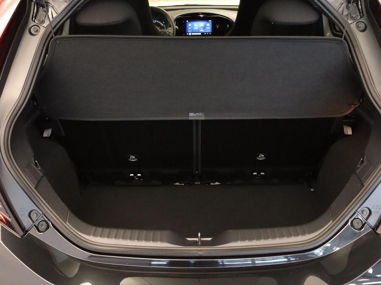 Toyota AYGO X 1.0 VVT-i MT Pulse - ORIGINEEL NEDERLANDSE AUTO - CLIMATE CONTROL - BI-TONE - APPLE CARPLAY/ANDROID AUTO - CRUISE CONTROL ADAPTIEF - LED KOPLAMPEN - EXTRA GETINT GLAS - LICHTMETALEN VELGEN 17 INCH