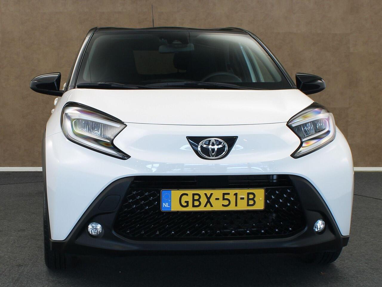 Toyota AYGO X 1.0 VVT-i MT Pulse - ORIGINEEL NEDERLANDSE AUTO - CLIMATE CONTROL - BI-TONE - APPLE CARPLAY/ANDROID AUTO - CRUISE CONTROL ADAPTIEF - LED KOPLAMPEN - EXTRA GETINT GLAS - LICHTMETALEN VELGEN 17 INCH