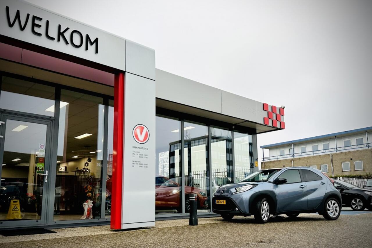 Toyota AYGO X 1.0 VVT-i MT Pulse | CAMERA | ADAPTIEVE CRUISE | STOELVERWARMING