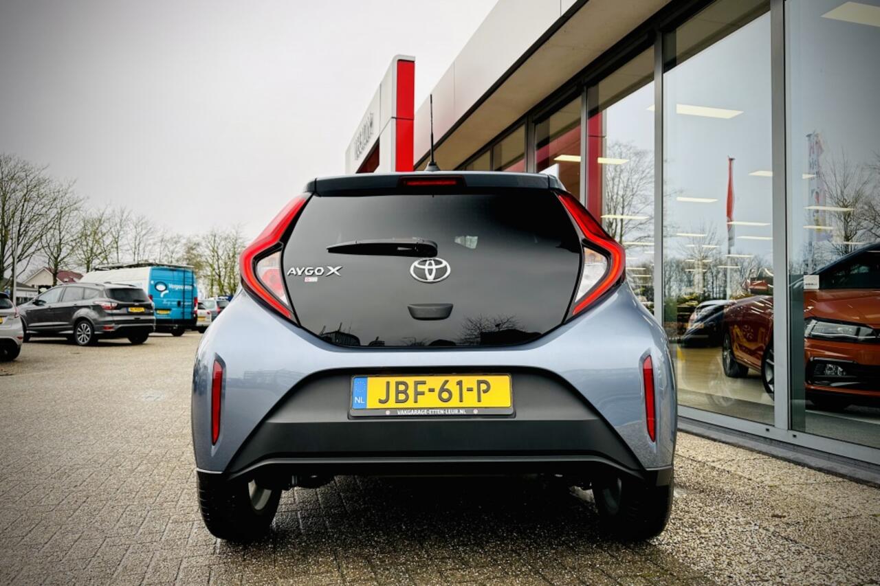 Toyota AYGO X 1.0 VVT-i MT Pulse | CAMERA | ADAPTIEVE CRUISE | STOELVERWARMING