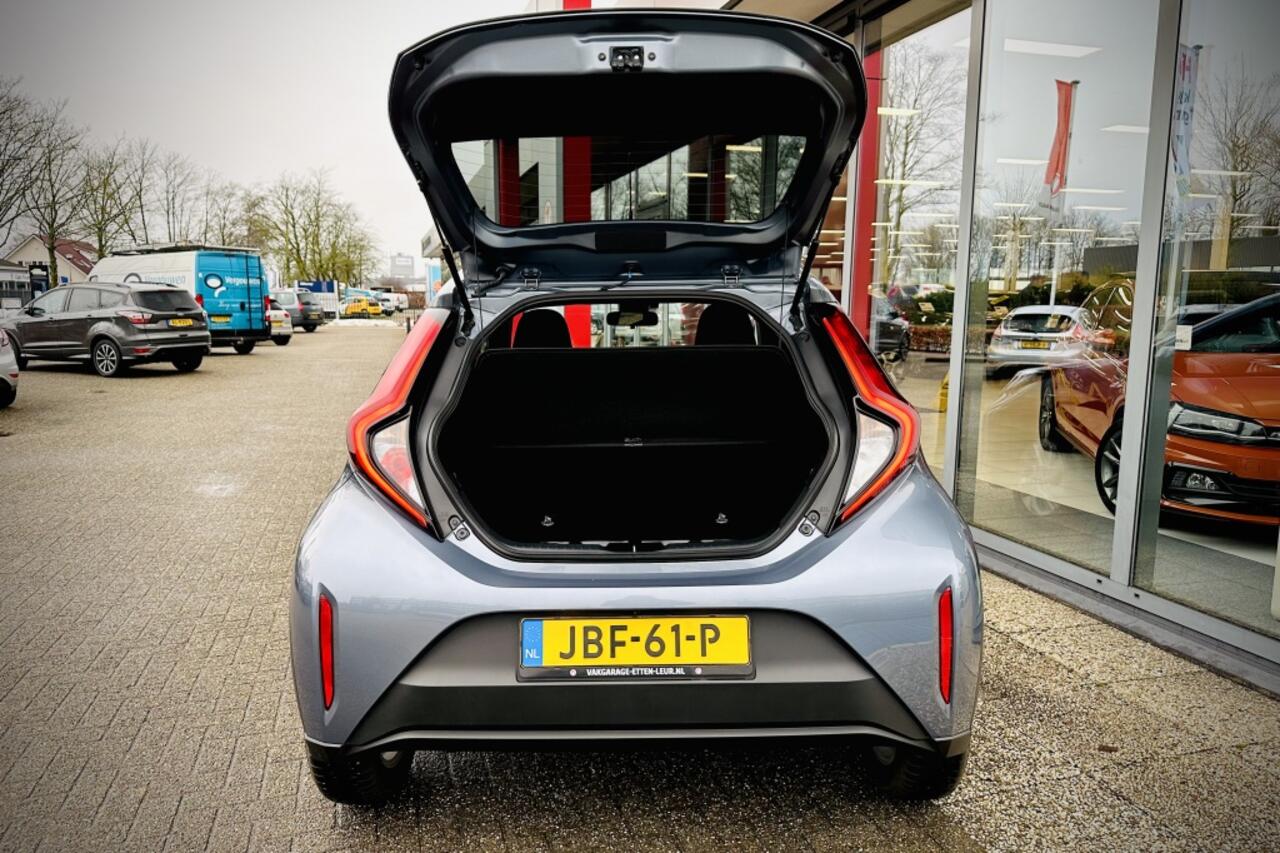Toyota AYGO X 1.0 VVT-i MT Pulse | CAMERA | ADAPTIEVE CRUISE | STOELVERWARMING