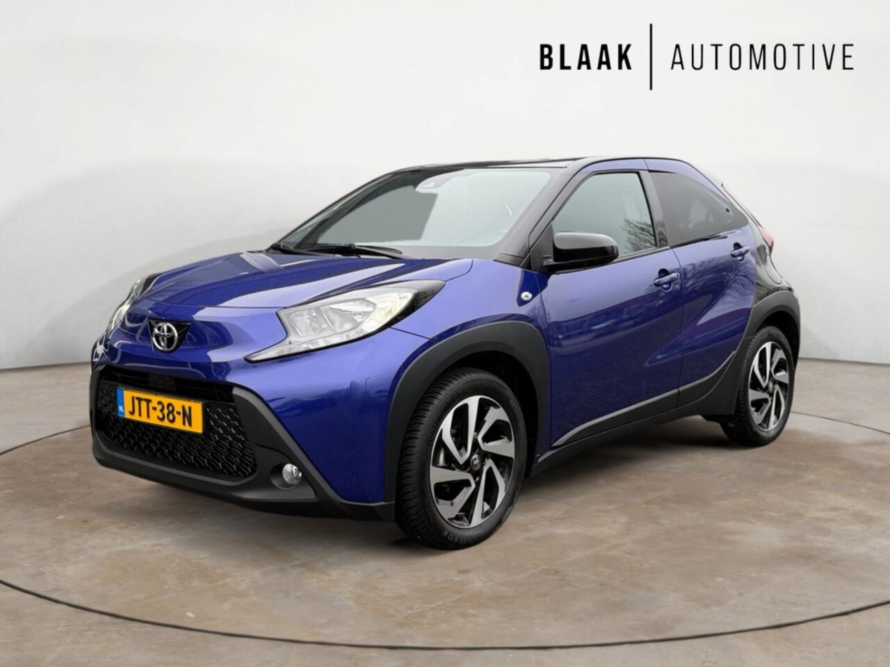 Toyota AYGO X 1.0 VVT-i MT Pulse | Bi-tone | all seasons