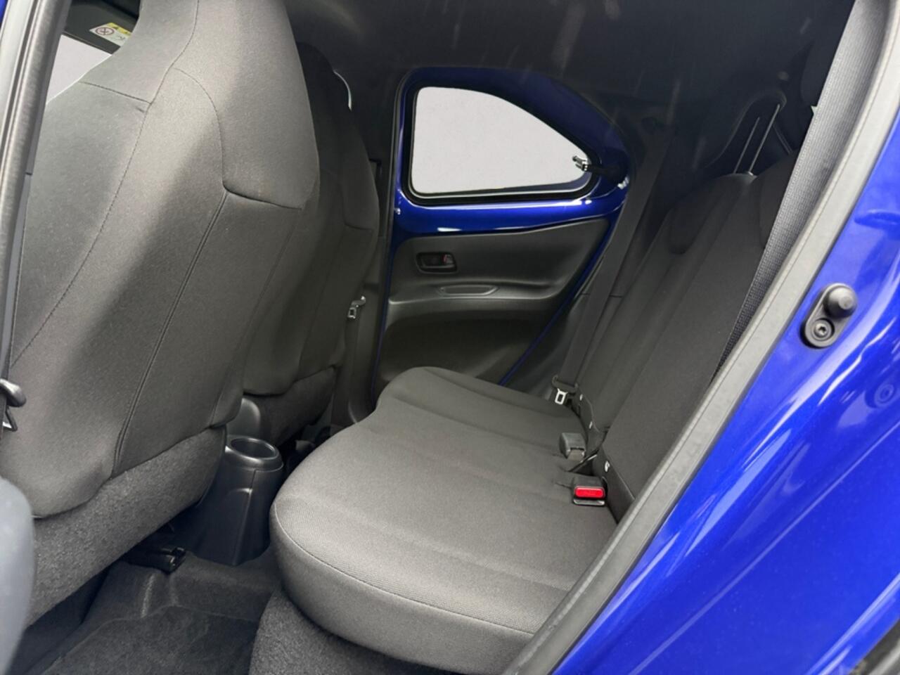 Toyota AYGO X 1.0 VVT-i MT Pulse | Bi-tone | all seasons