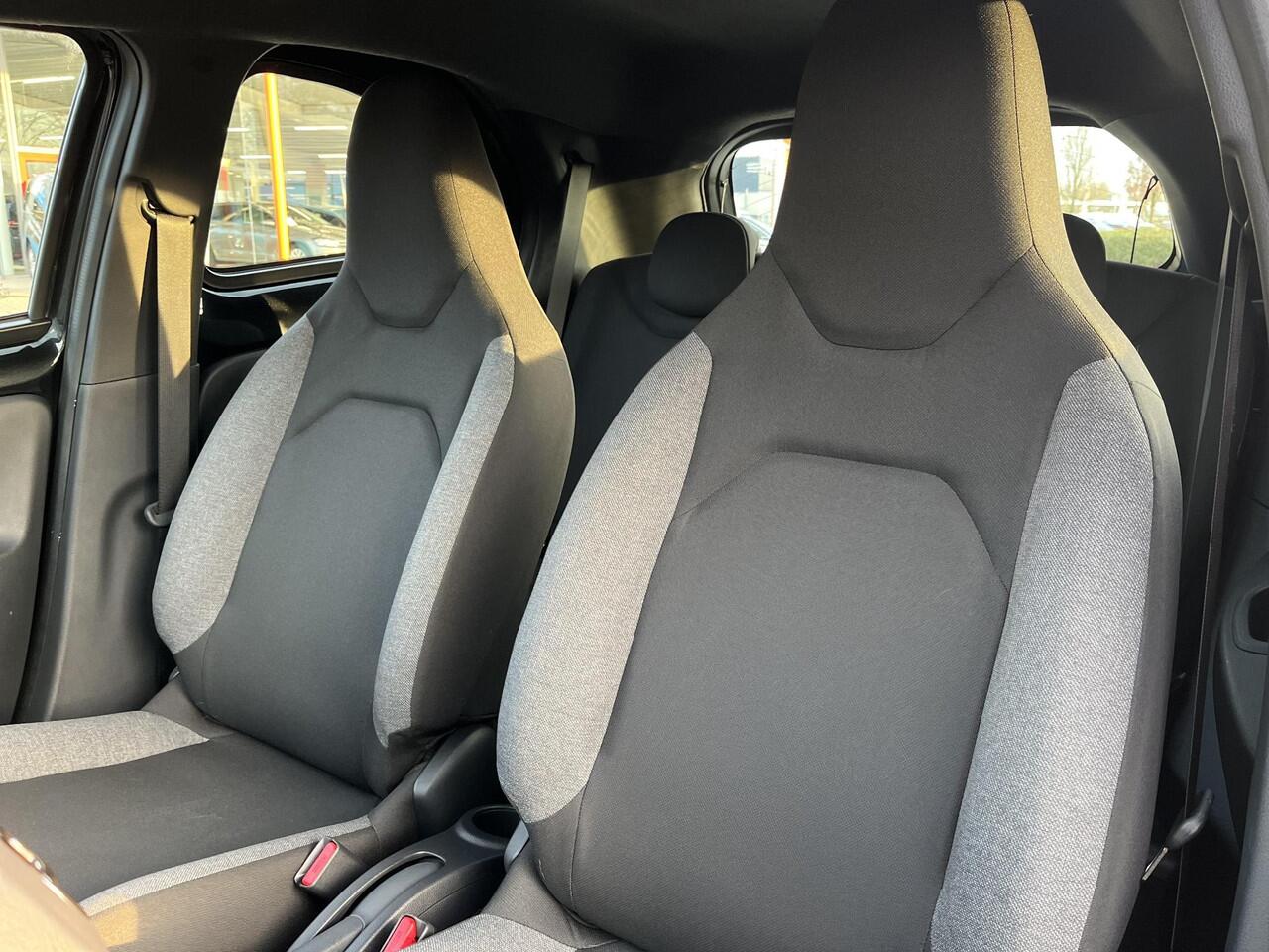 Toyota AYGO X 1.0 VVT-i S-CVT Play | All-in prijs | Automaat | Apple/android auto