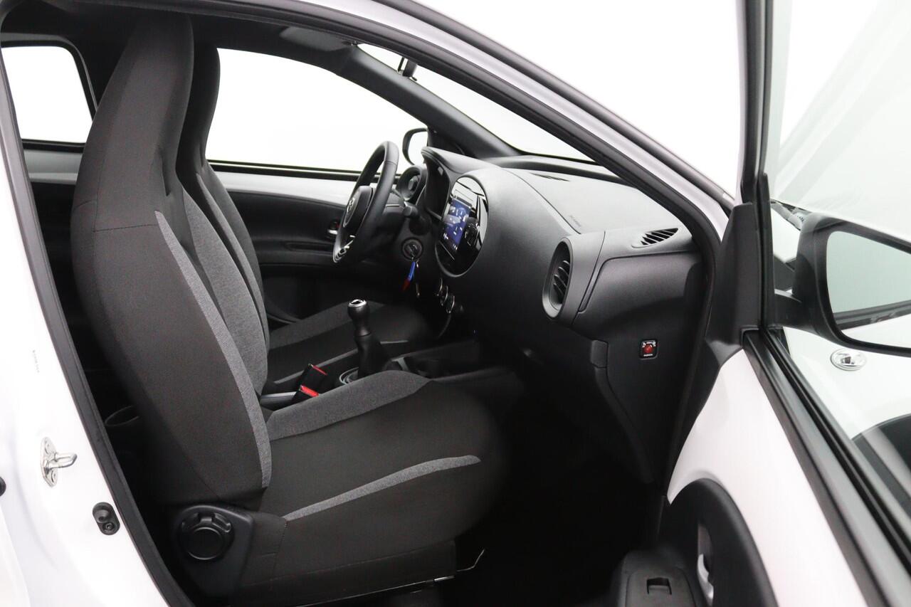 Toyota AYGO X 1.0 VVT-i MT Play | Parkeer Camera | Adaptieve Cruise control | Apple Carplay |