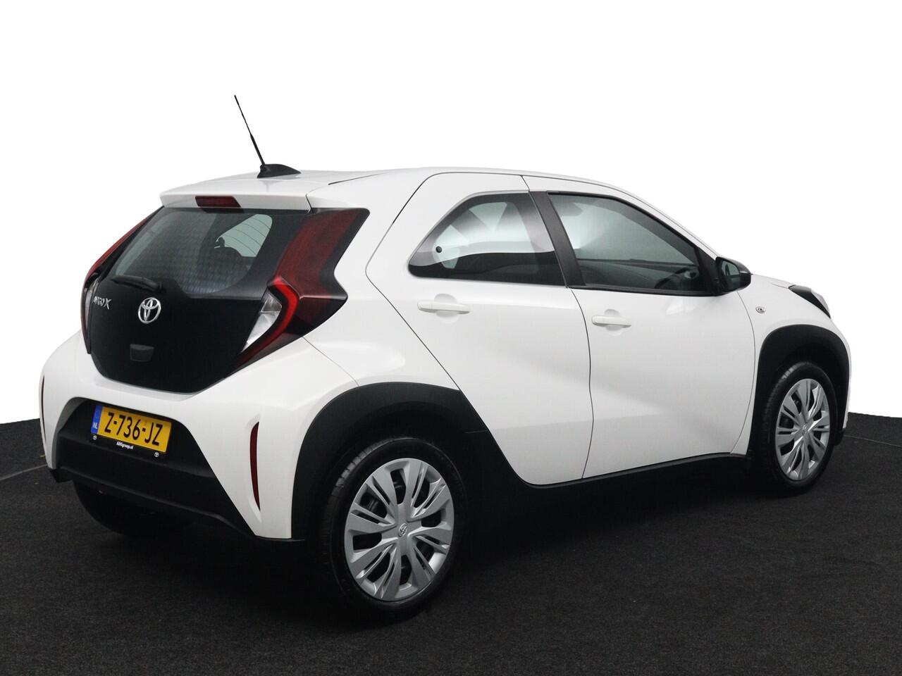 Toyota AYGO X 1.0 VVT-i MT Play | Parkeer Camera | Adaptieve Cruise control | Apple Carplay |