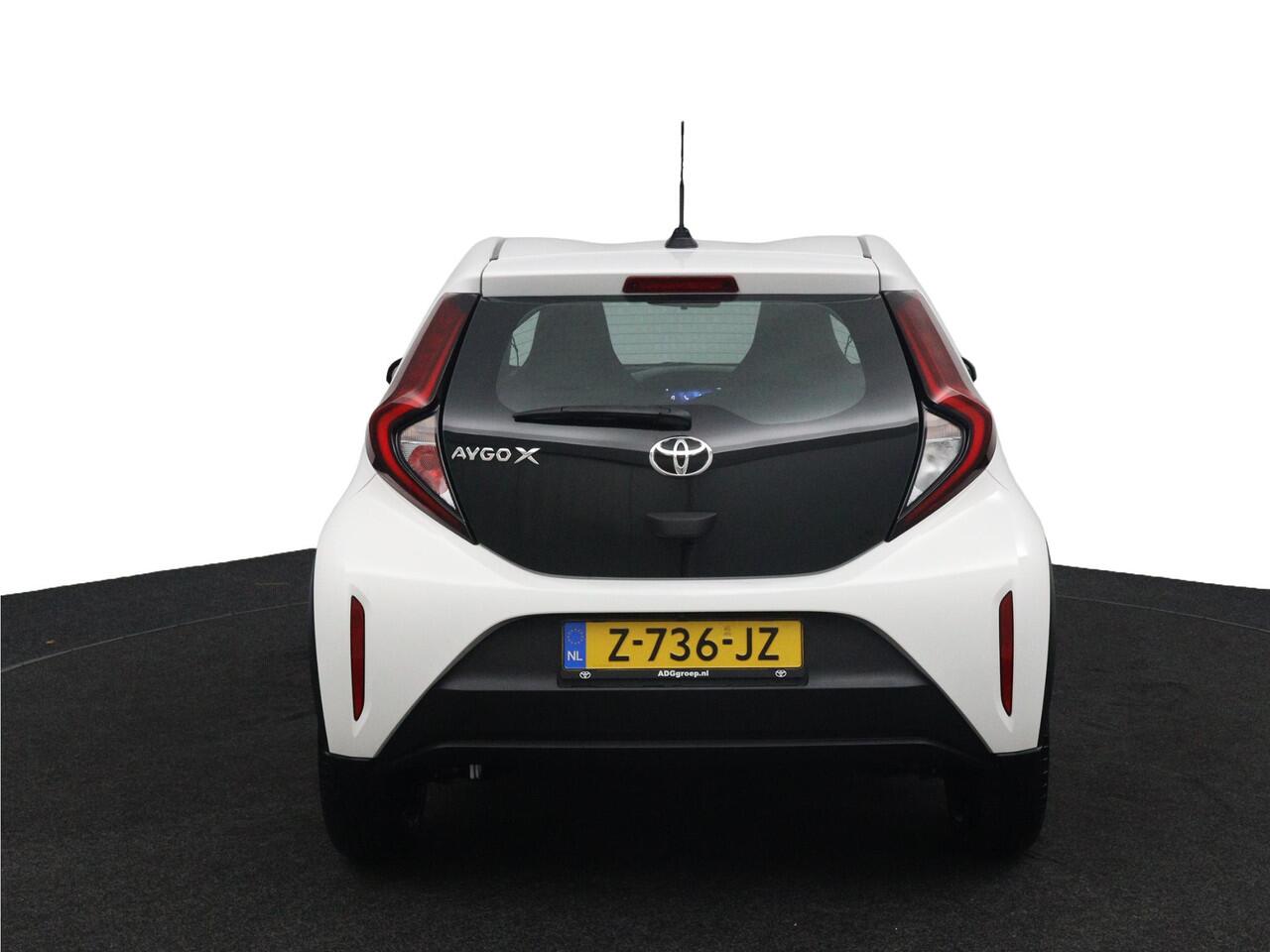 Toyota AYGO X 1.0 VVT-i MT Play | Parkeer Camera | Adaptieve Cruise control | Apple Carplay |