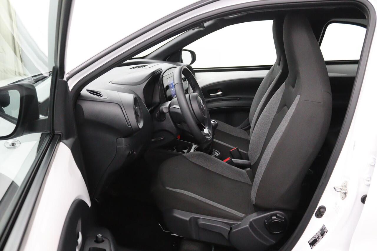 Toyota AYGO X 1.0 VVT-i MT Play | Parkeer Camera | Adaptieve Cruise control | Apple Carplay |