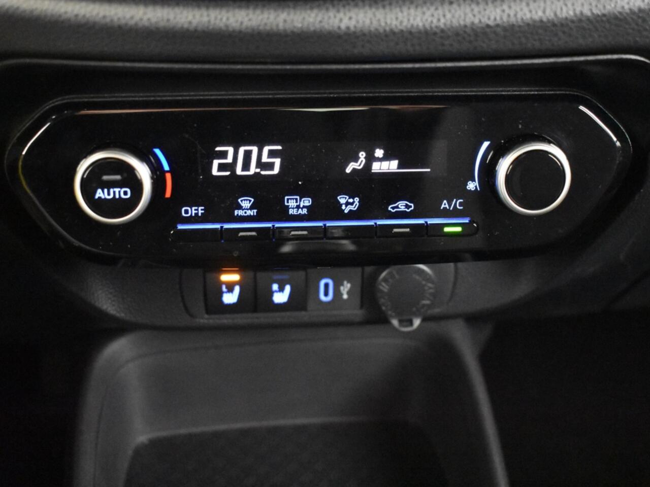 Toyota AYGO X 1.0 VVT-i MT first | Carplay | Stoelverwarming | LMV