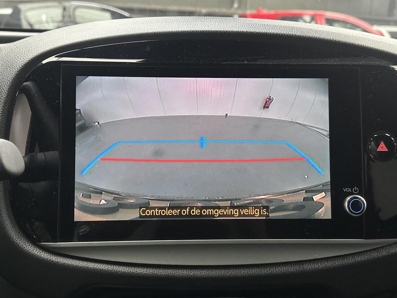 Toyota AYGO X 1.0 VVT-i MT Envy + Cabriodak, 1e eigenaar, NL Auto, slechts 9498KM