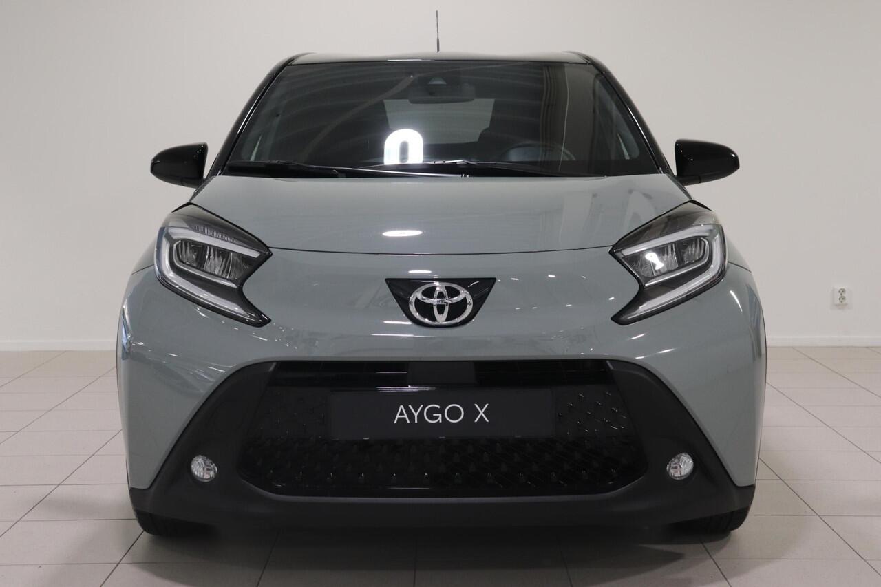 Toyota AYGO X 1.0 VVT-i Envy, Parkeersensoren, Apple Carplay / Android Auto, Smart Entry, Stoel verwarming, Camera!