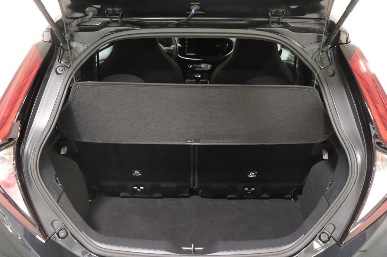 Toyota AYGO X 1.0 VVT-i Envy, Parkeersensoren, Apple Carplay / Android Auto, Smart Entry, Stoel verwarming, Camera!