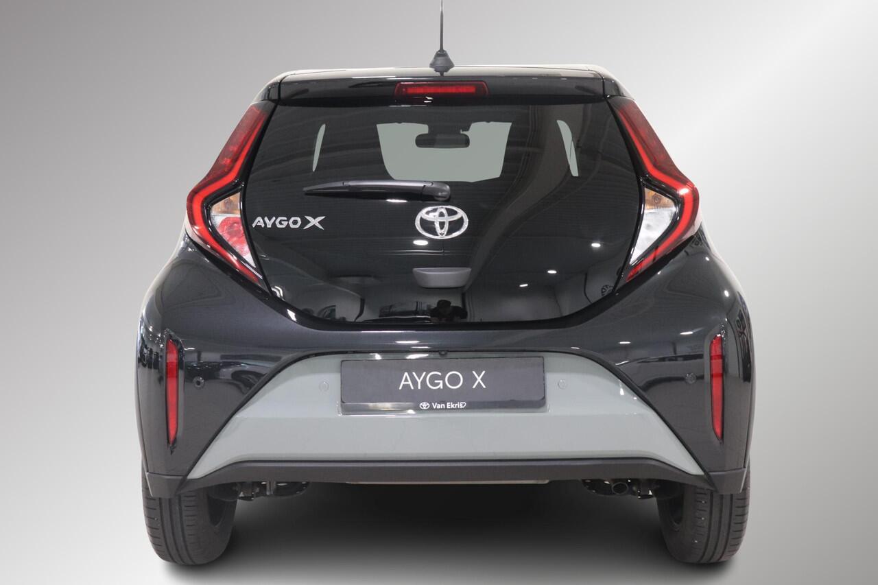 Toyota AYGO X 1.0 VVT-i Envy, Parkeersensoren, Apple Carplay / Android Auto, Smart Entry, Stoel verwarming, Camera!