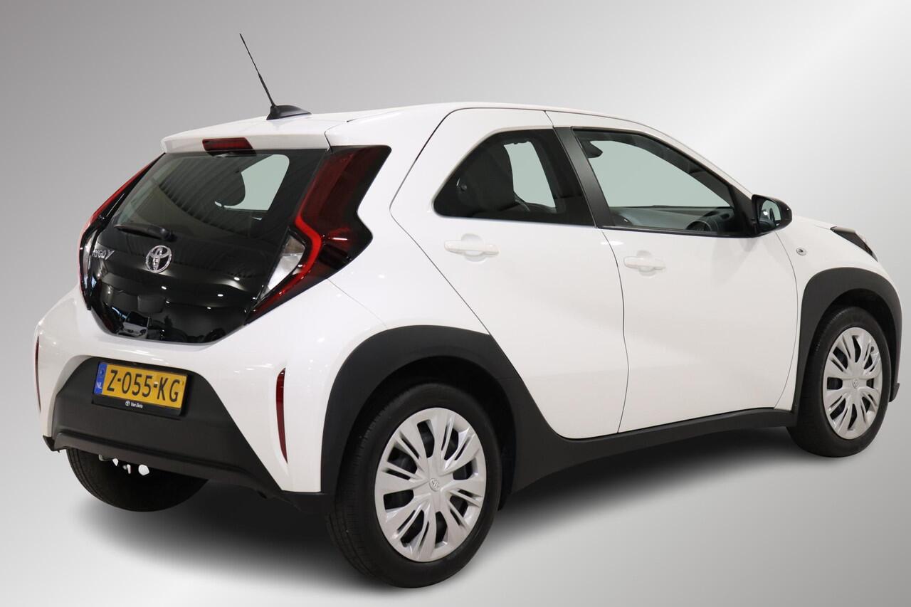 Toyota AYGO X 1.0 VVT-i MT Play, Apple Carplay & Android Auto, Camera, Cruise Control, 1e eigenaar!
