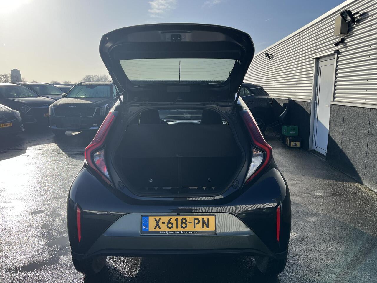 Toyota AYGO X 1.0 VVT-i MT Pulse NL-auto! LMV, LED, Achteruitrijcamera, Privacy glass, Apple Carplay en/of Android auto navigatie