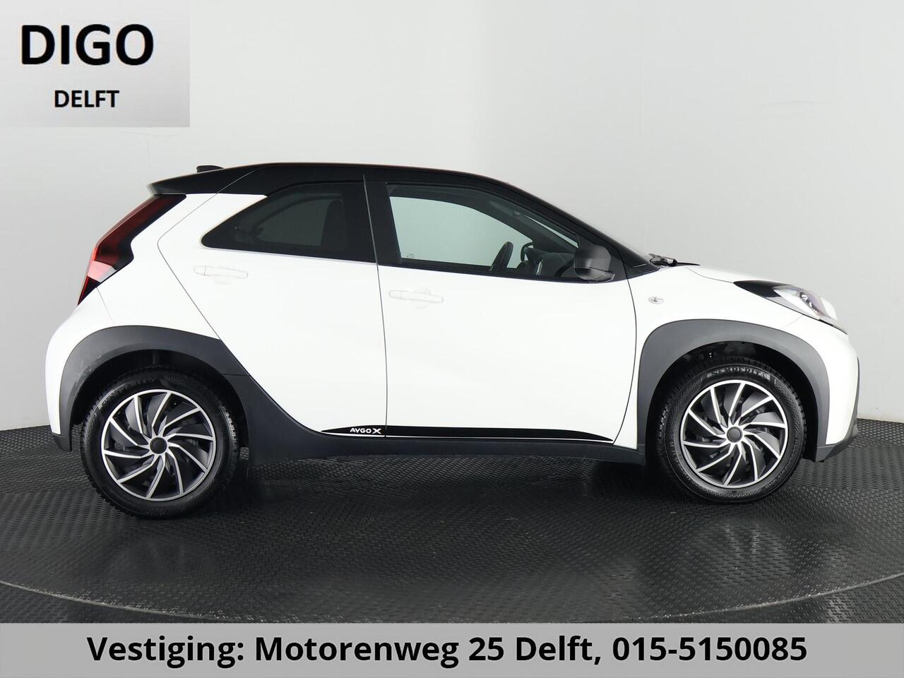 Toyota AYGO X VVT-i MT PLAY BLACK & WHITE 1e EIG GARANTIE 6-2034 CARPLAY NAVI.ADAPTIVE CRUISE.CAMERA