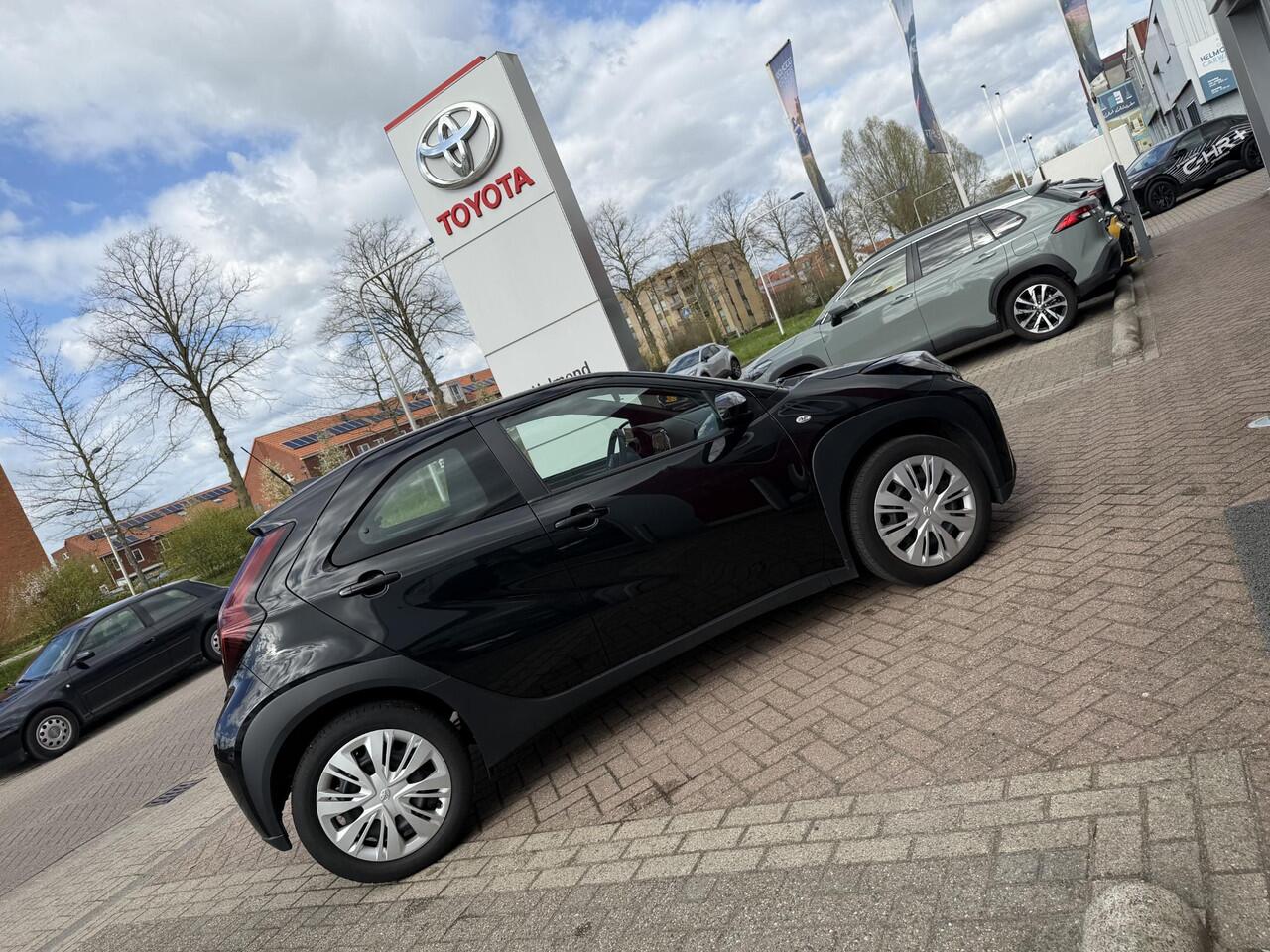 Toyota AYGO X 1.0 VVT-i S-CVT Play 1ste Eigenaar | Automaat | BTW