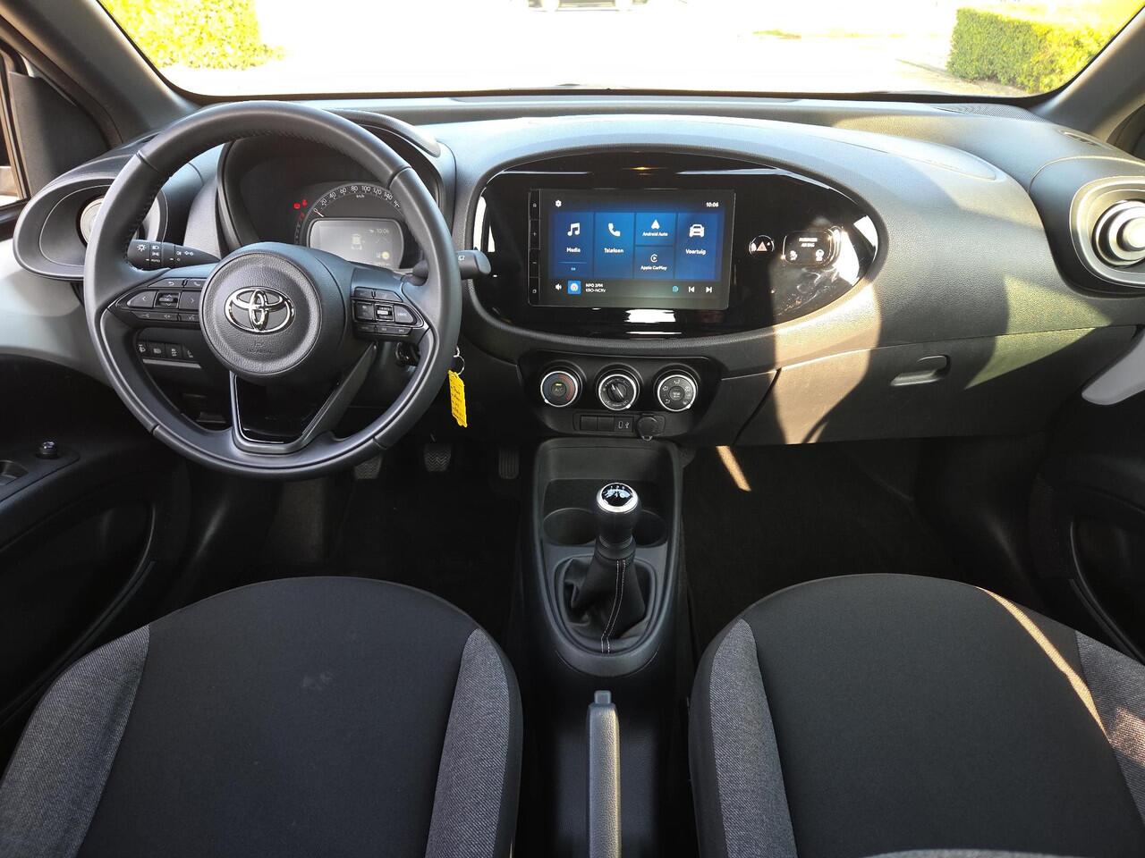 Toyota AYGO X 1.0 VVT-i MT Play | Apple CarPlay | Parkeercamera | Rijklaar incl. garantie |