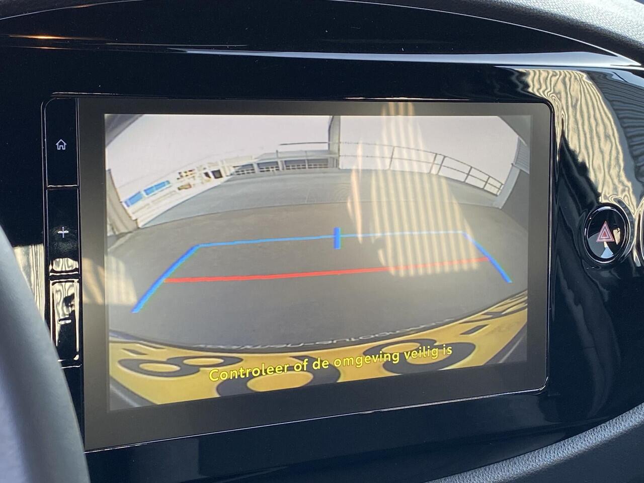 Toyota AYGO X 1.0 VVT-i MT Play Nette Nederlandse auto, achteruitrij camera, navigatie Apple CarPlay/Android Auto, neerklapbare achterbank, adaptieve cruise control!