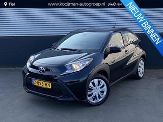 toyota-aygo-x-1.0-vvt-i-mt-play-net