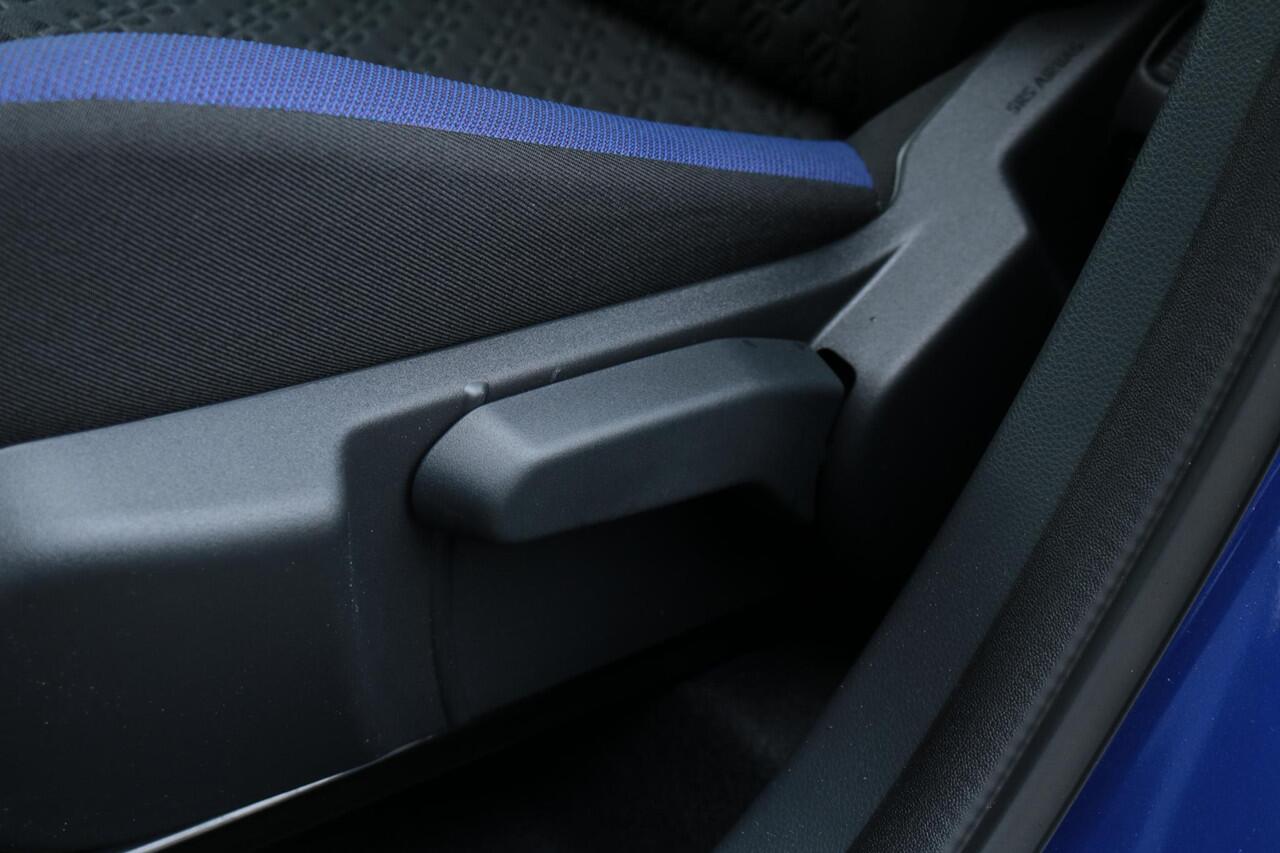 Toyota AYGO X 1.0 VVT-i Automaat Pulse met Design pack, Apple Carplay/Android Auto, Parkeercamera, 18" inch lm velgen!