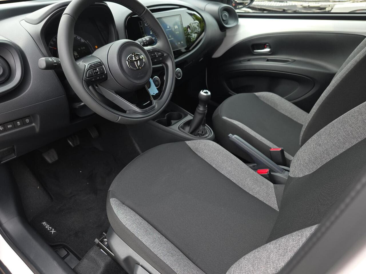 Toyota AYGO X 1.0 VVT-i MT Play | Nieuwe auto | Direct uit voorraad leverbaar |