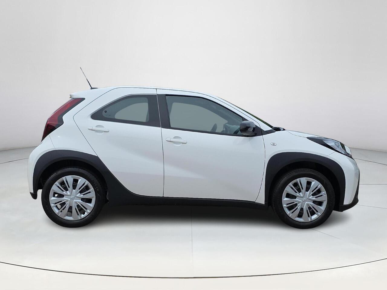 Toyota AYGO X 1.0 VVT-i MT Play | Nieuwe auto | Direct uit voorraad leverbaar |