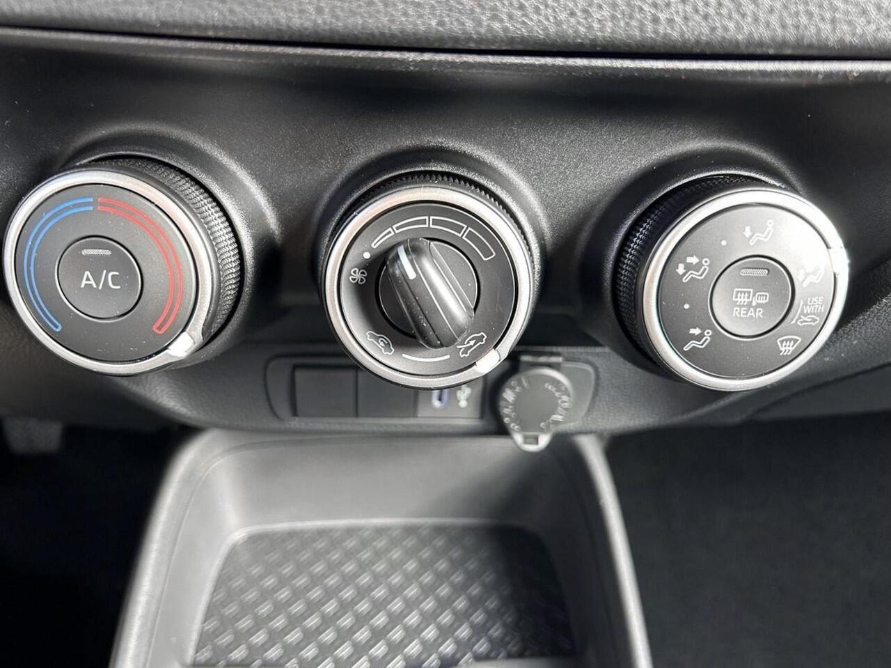 Toyota AYGO X 1.0 VVT-i MT Play | Rijklaar | Apple Carplay | Camera