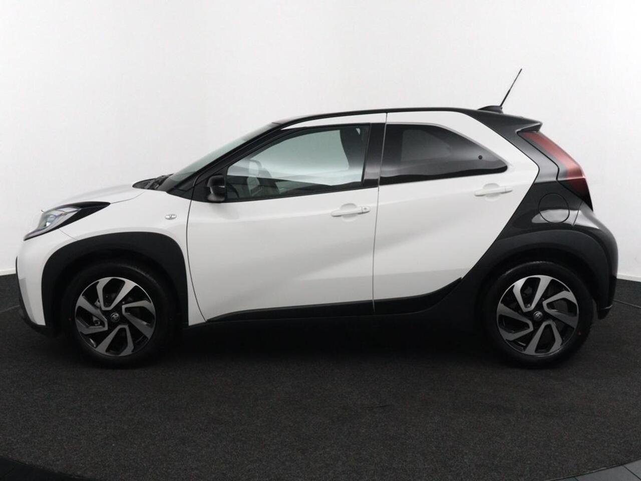 Toyota AYGO X 1.0 VVT-i MT Pulse | Climate Control | Bi-Tone | Led Verlichting | Apple Carplay | Android Auto |