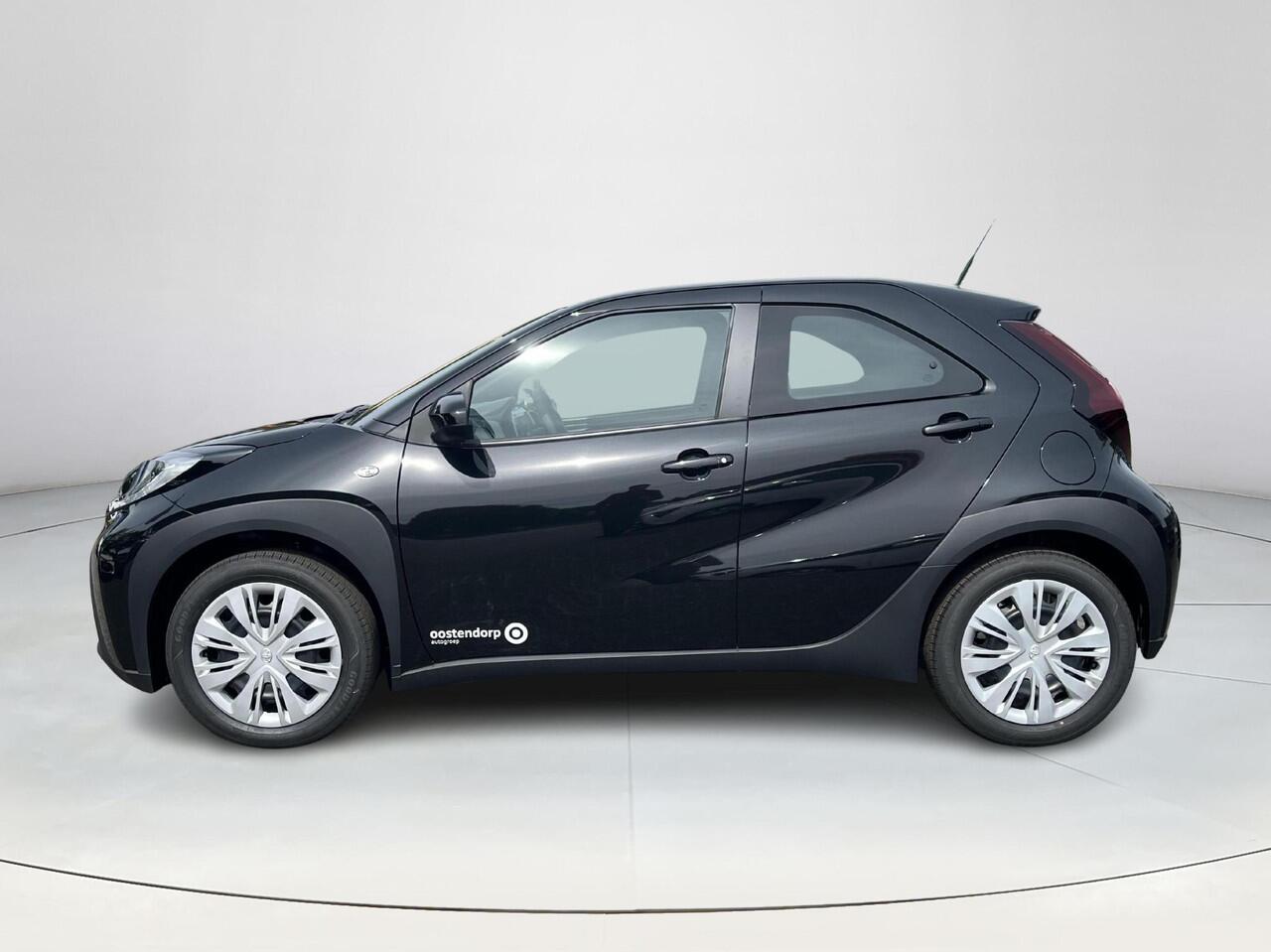 Toyota AYGO X 1.0 VVT-i MT Play | Demonstratie auto | Night Sky Black metallic |