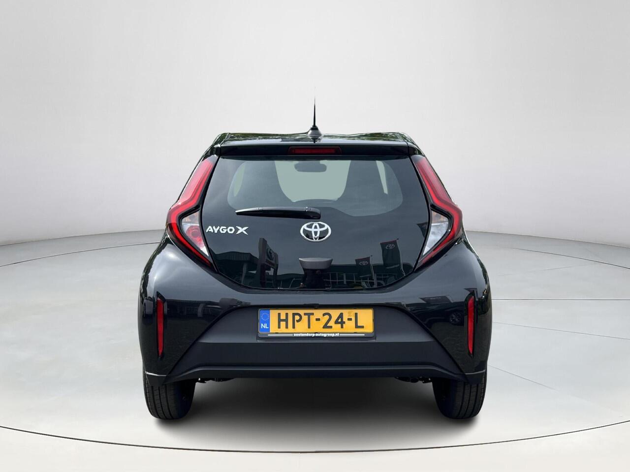 Toyota AYGO X 1.0 VVT-i MT Play | Demonstratie auto | Night Sky Black metallic |