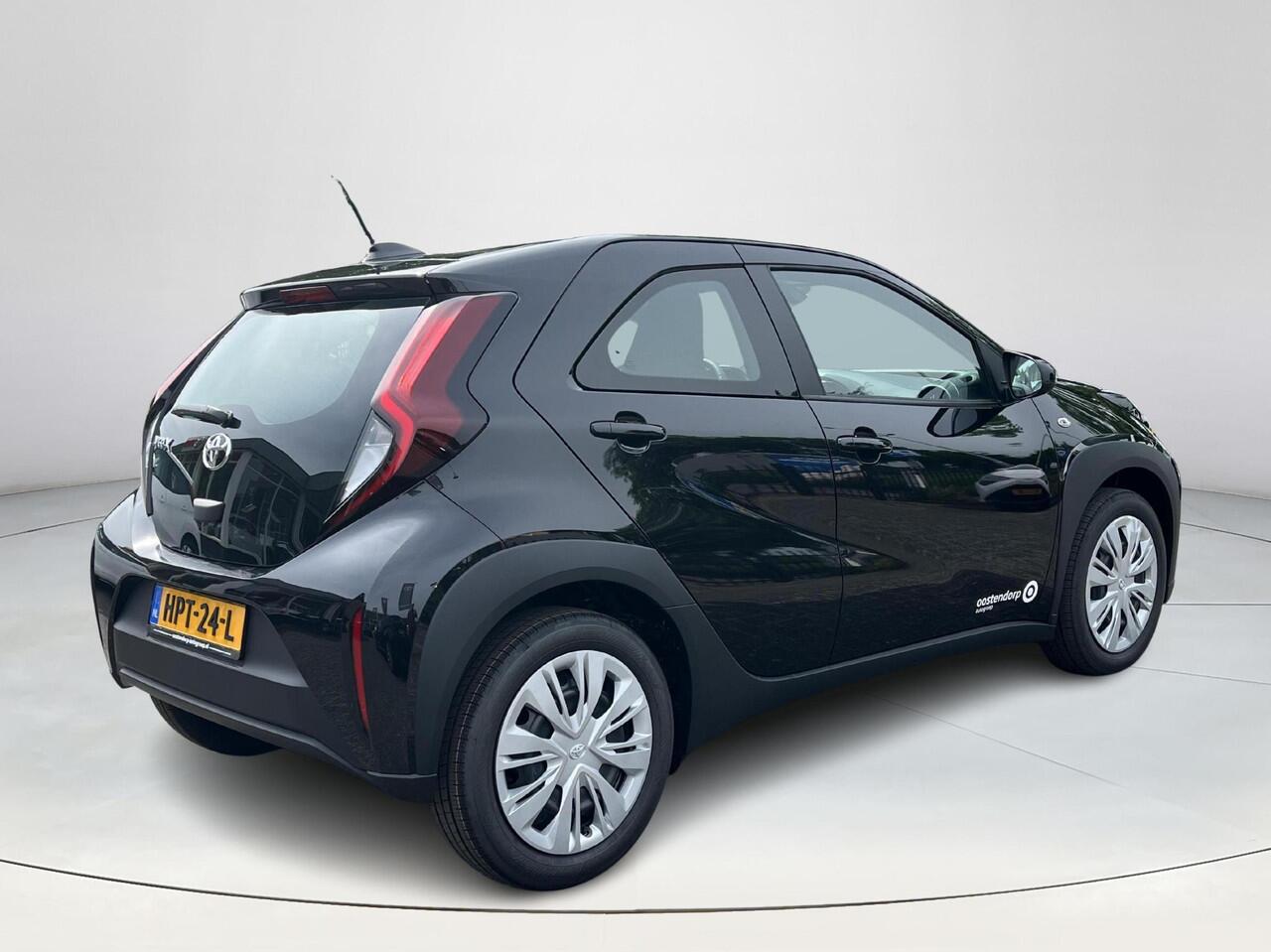 Toyota AYGO X 1.0 VVT-i MT Play | Demonstratie auto | Night Sky Black metallic |