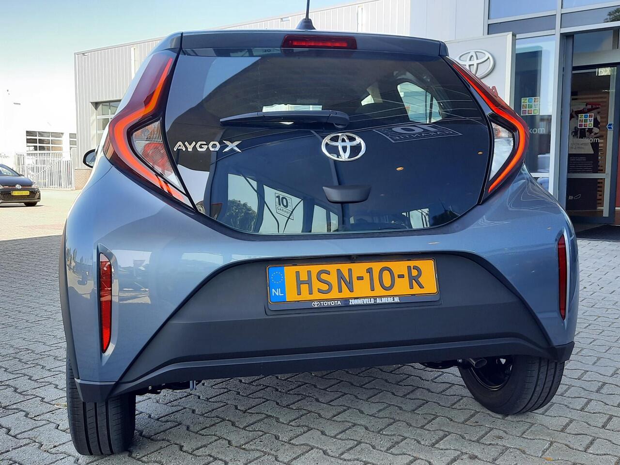 Toyota AYGO X 1.0 VVT-i S-CVT Play AUTOMAAT