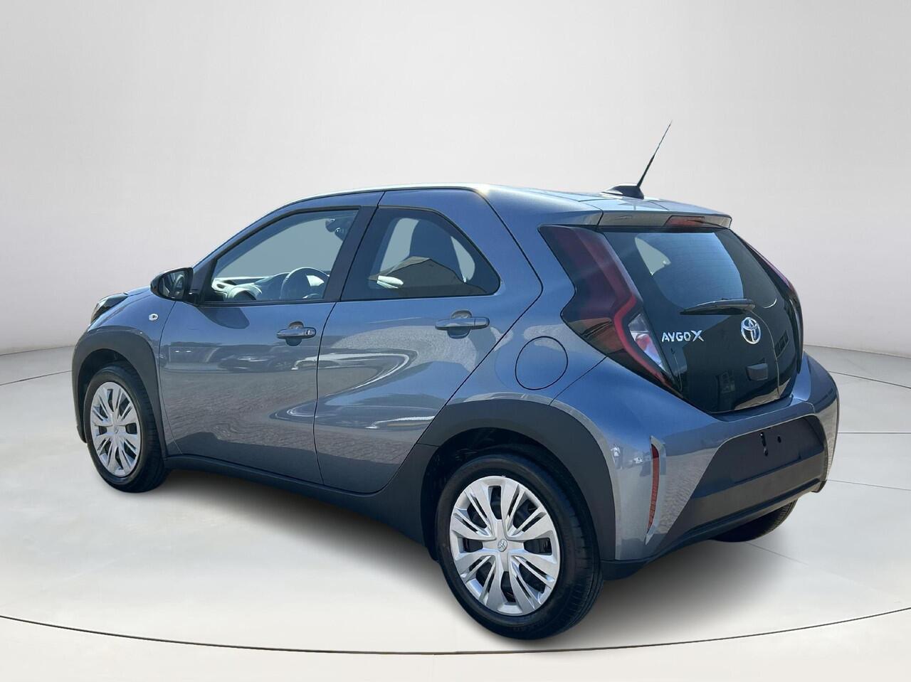 Toyota AYGO X 1.0 VVT-i MT Play