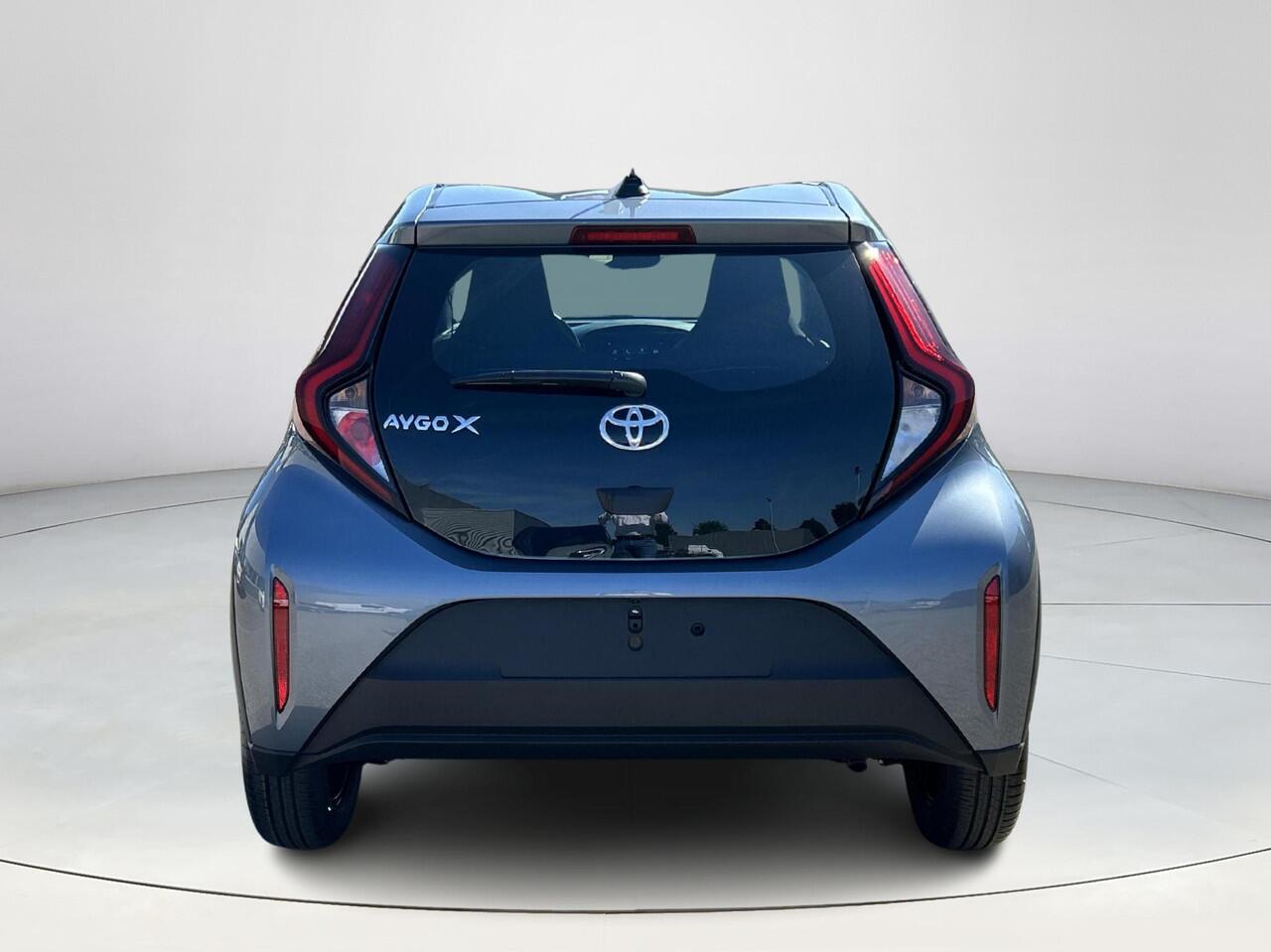 Toyota AYGO X 1.0 VVT-i MT Play