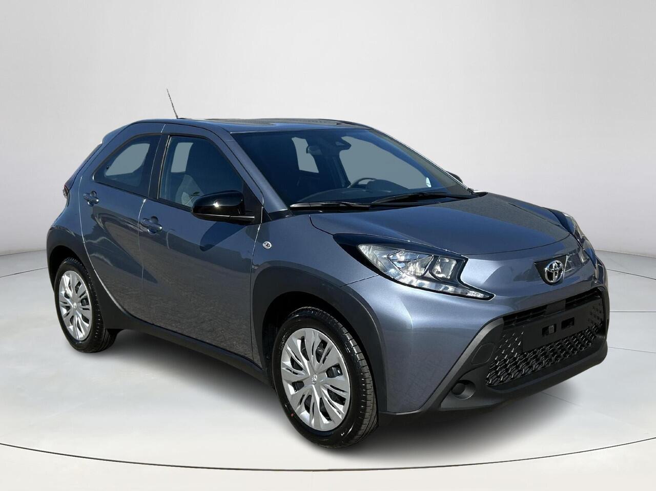 Toyota AYGO X 1.0 VVT-i MT Play