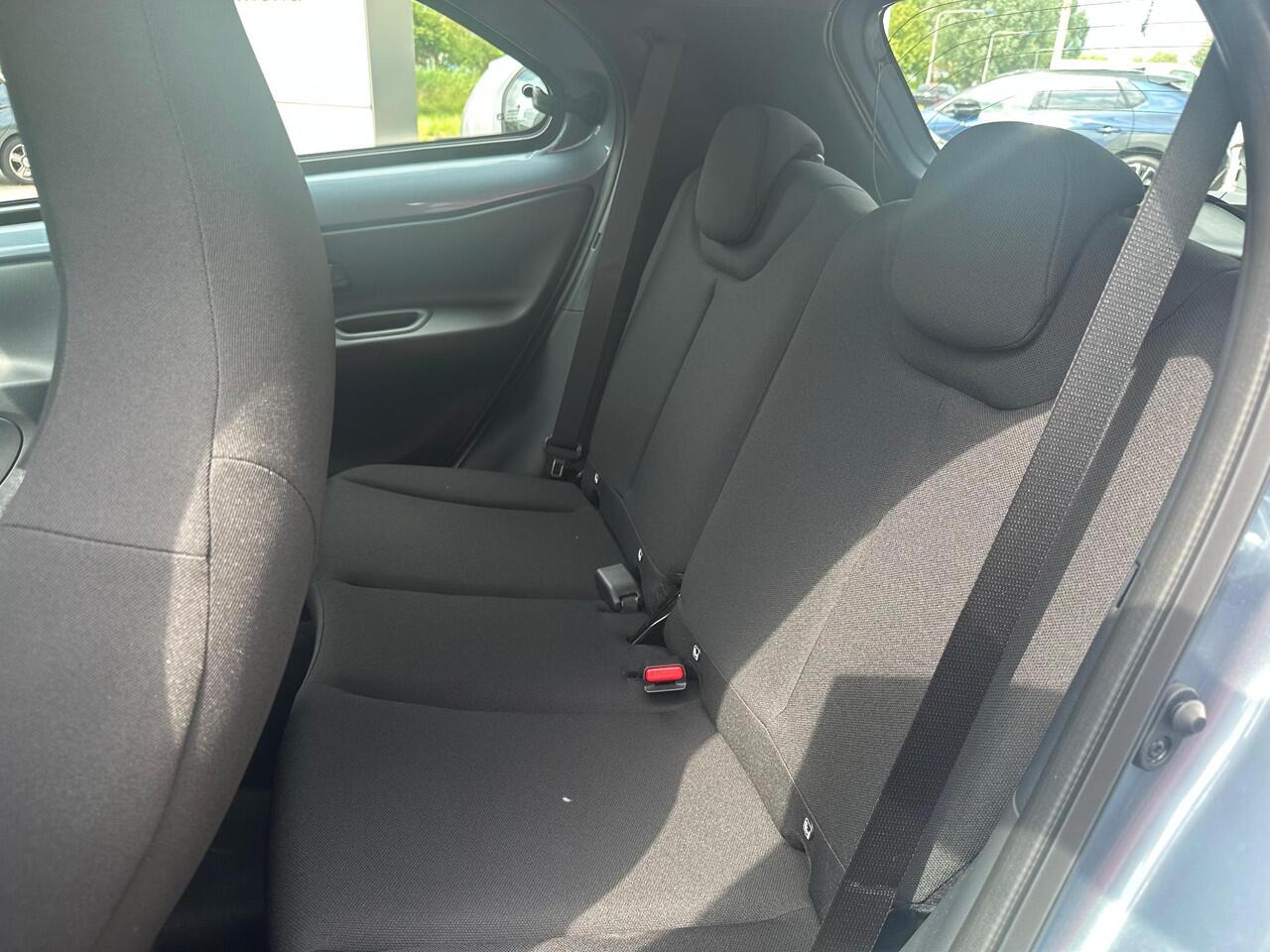 Toyota AYGO X 1.0 VVT-i MT Play