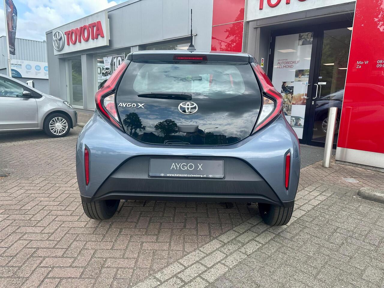 Toyota AYGO X 1.0 VVT-i MT Play