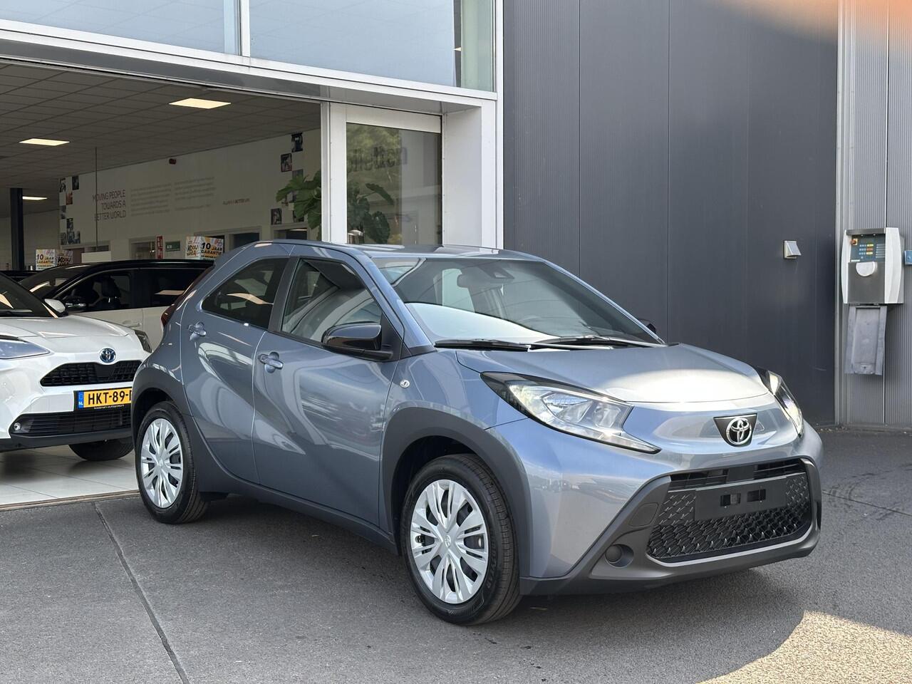 Toyota AYGO X 1.0 VVT-i MT Play NIEUW! Direct leverbaar! ¤ 1000,- inruilpremie!!