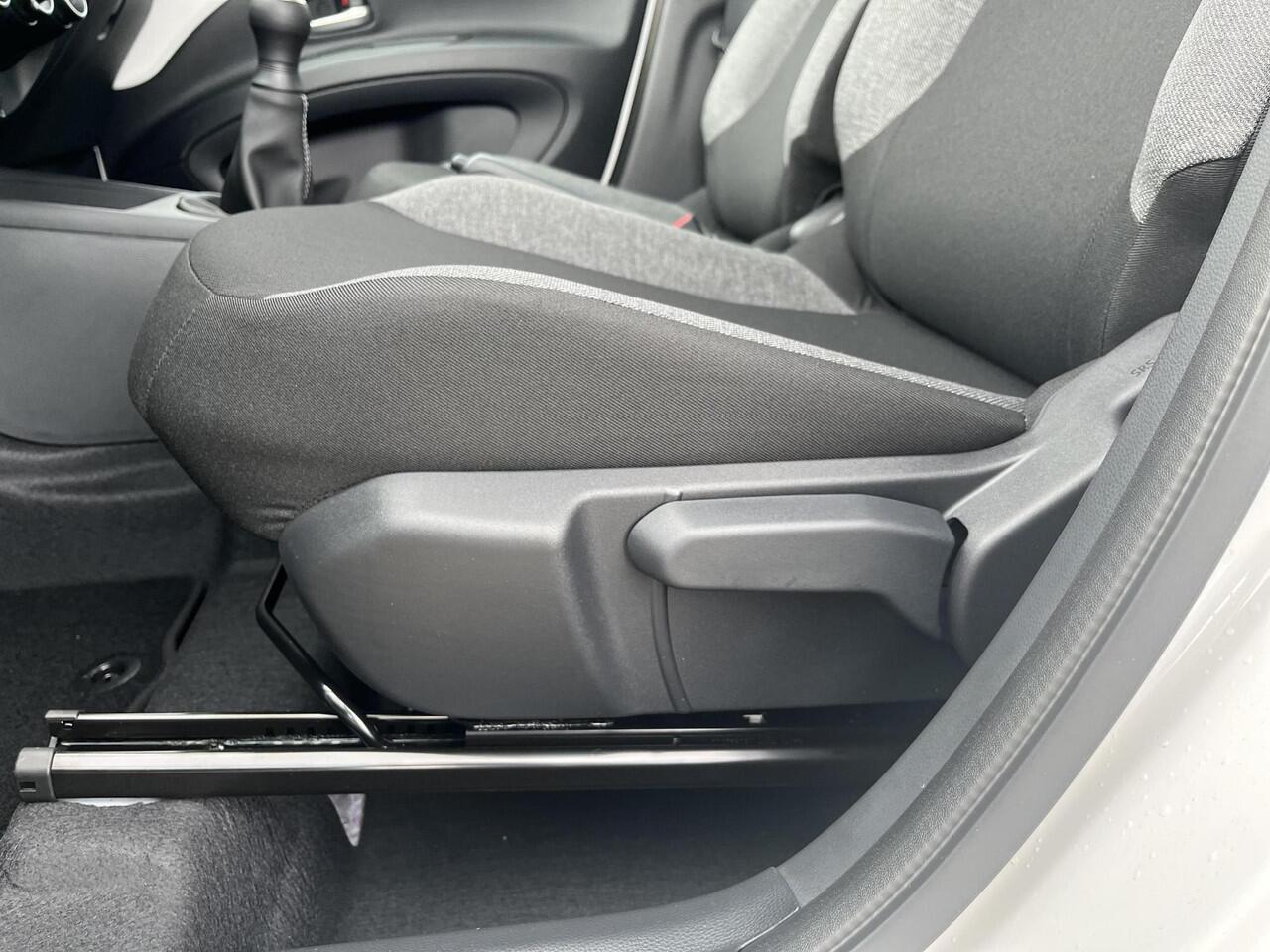 Toyota AYGO X 1.0 VVT-i MT Play