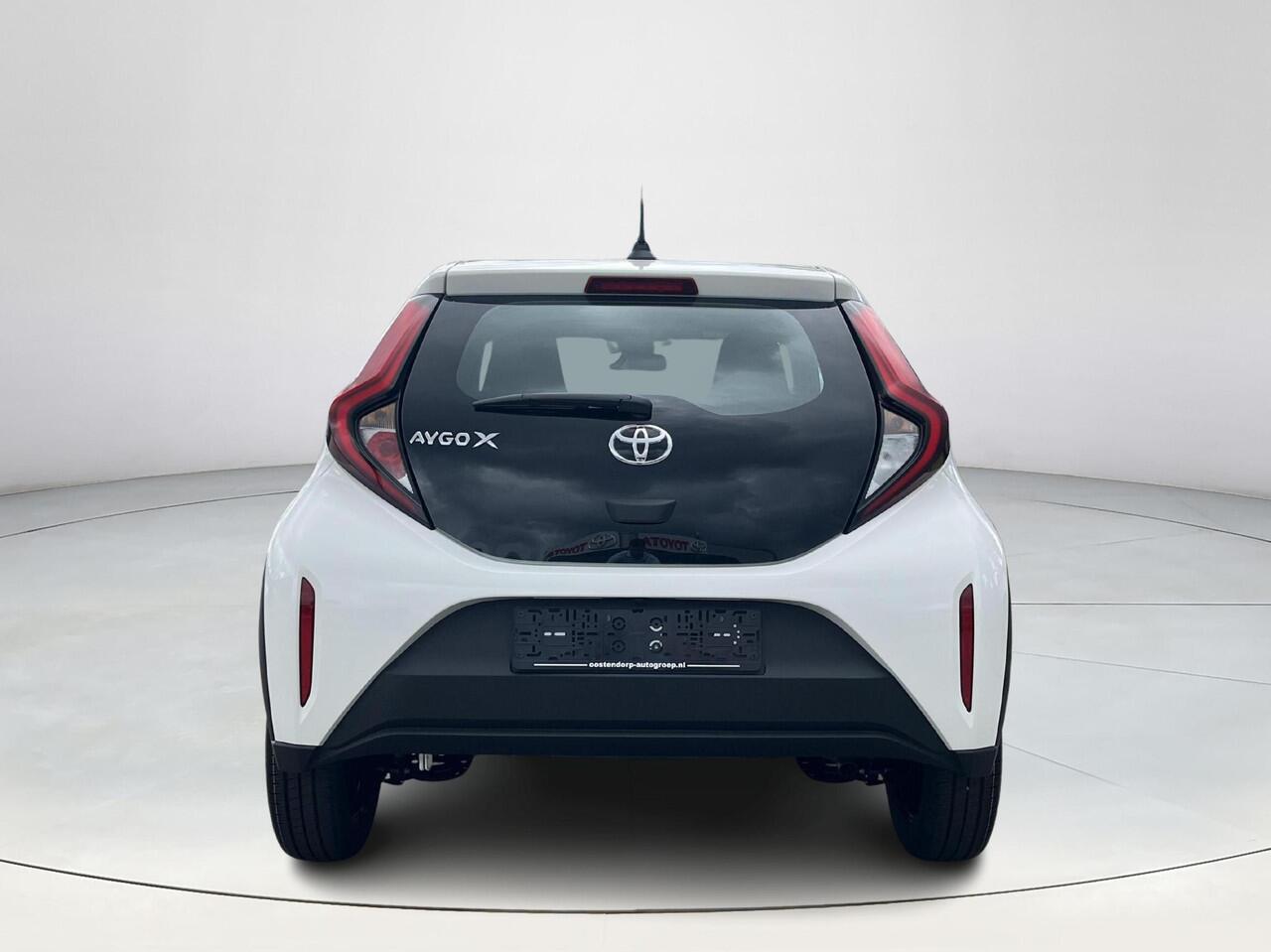 Toyota AYGO X 1.0 VVT-i MT Play