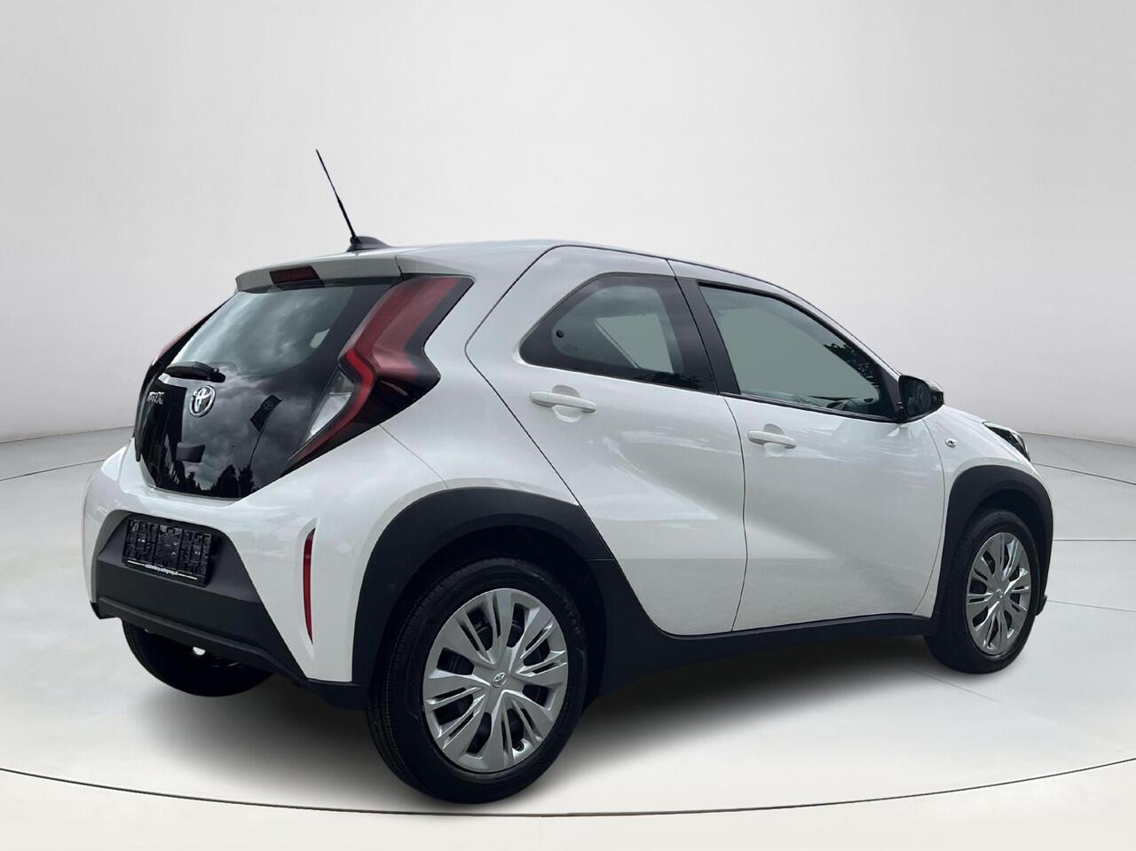 Toyota AYGO X 1.0 VVT-i MT Play