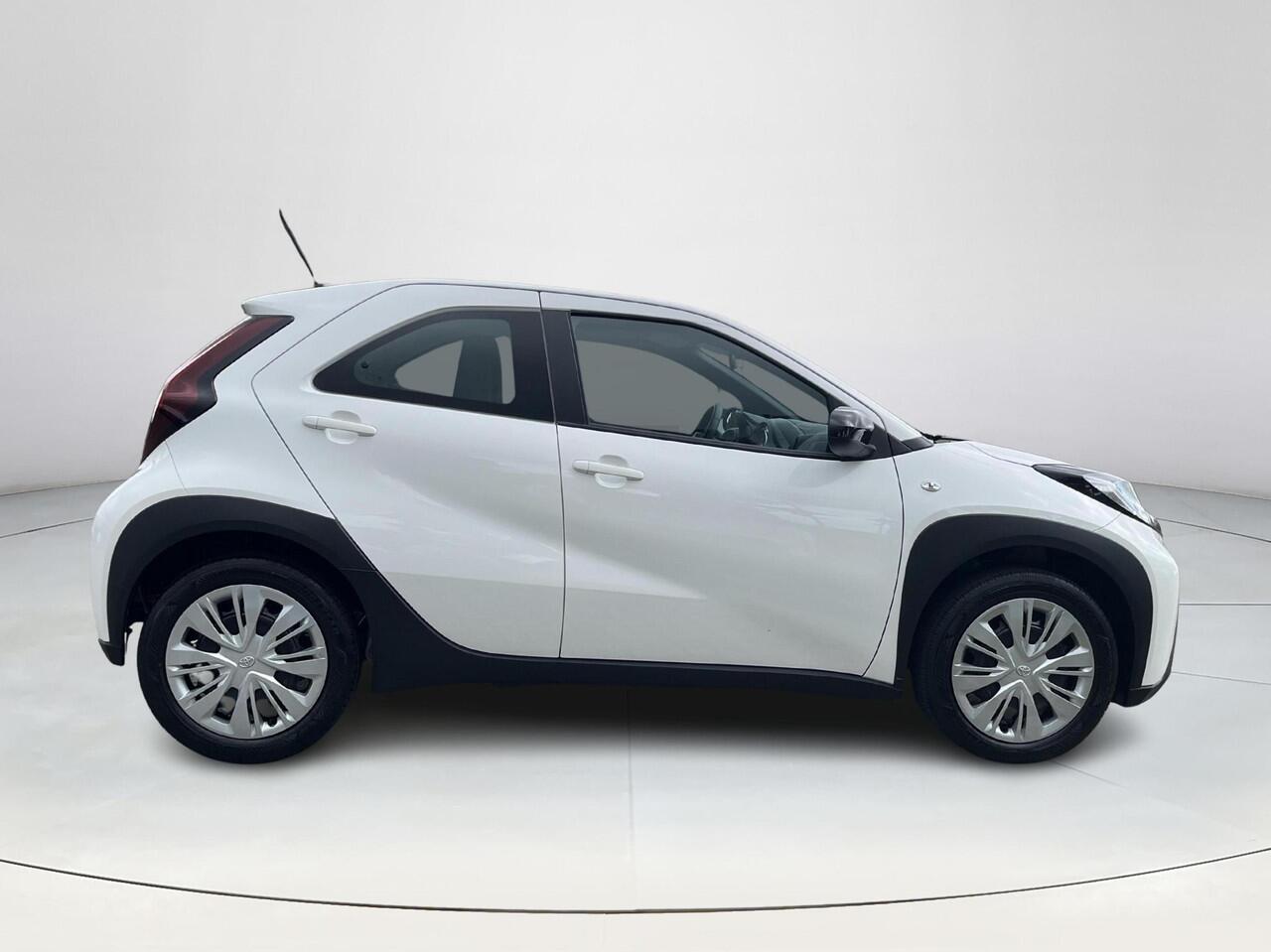 Toyota AYGO X 1.0 VVT-i MT Play