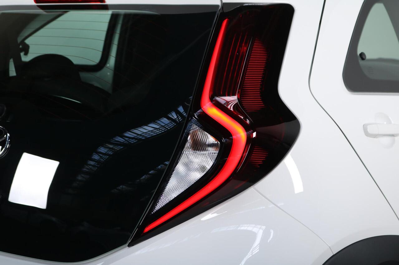 Toyota AYGO X 1.0 VVT-i MT play, Nieuw en direct leverbaar met ¤1.000,- voordeel