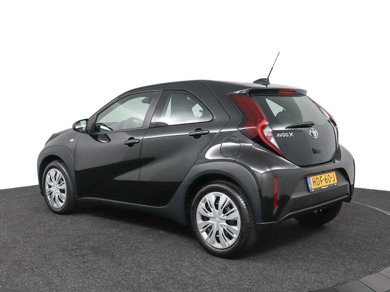 Toyota AYGO X 1.0 VVT-i MT Play | Apple Carplay/Android Auto |