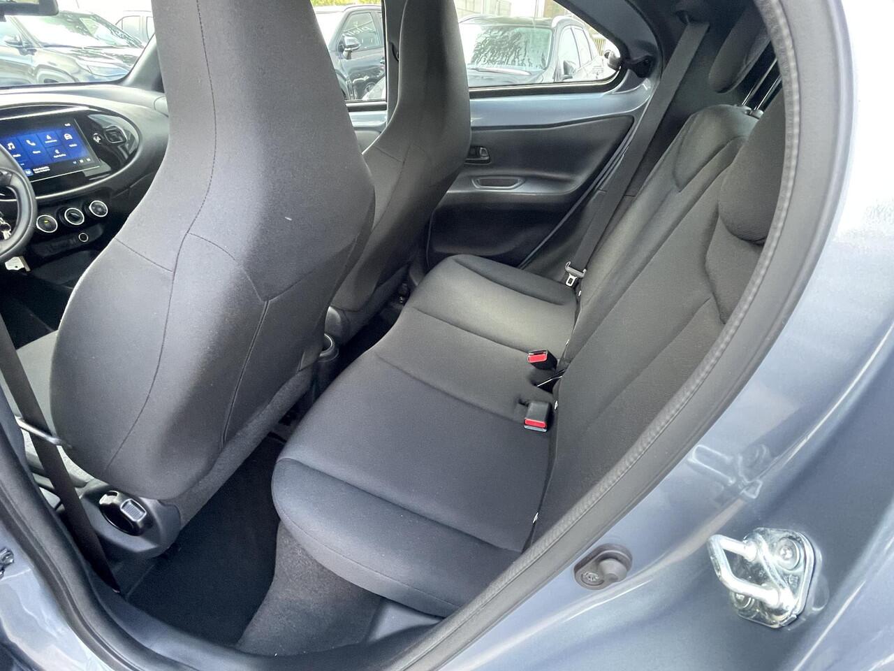 Toyota AYGO X 1.0 VVT-i MT Play