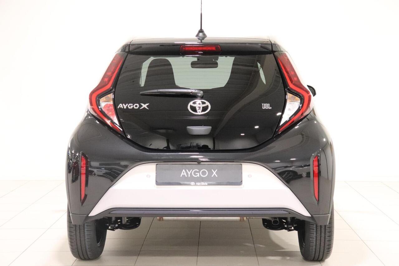 Toyota AYGO X 1.0 VVT-i MT JBL, Nieuw en snel leverbaar met ¤500,- inruilpremie!