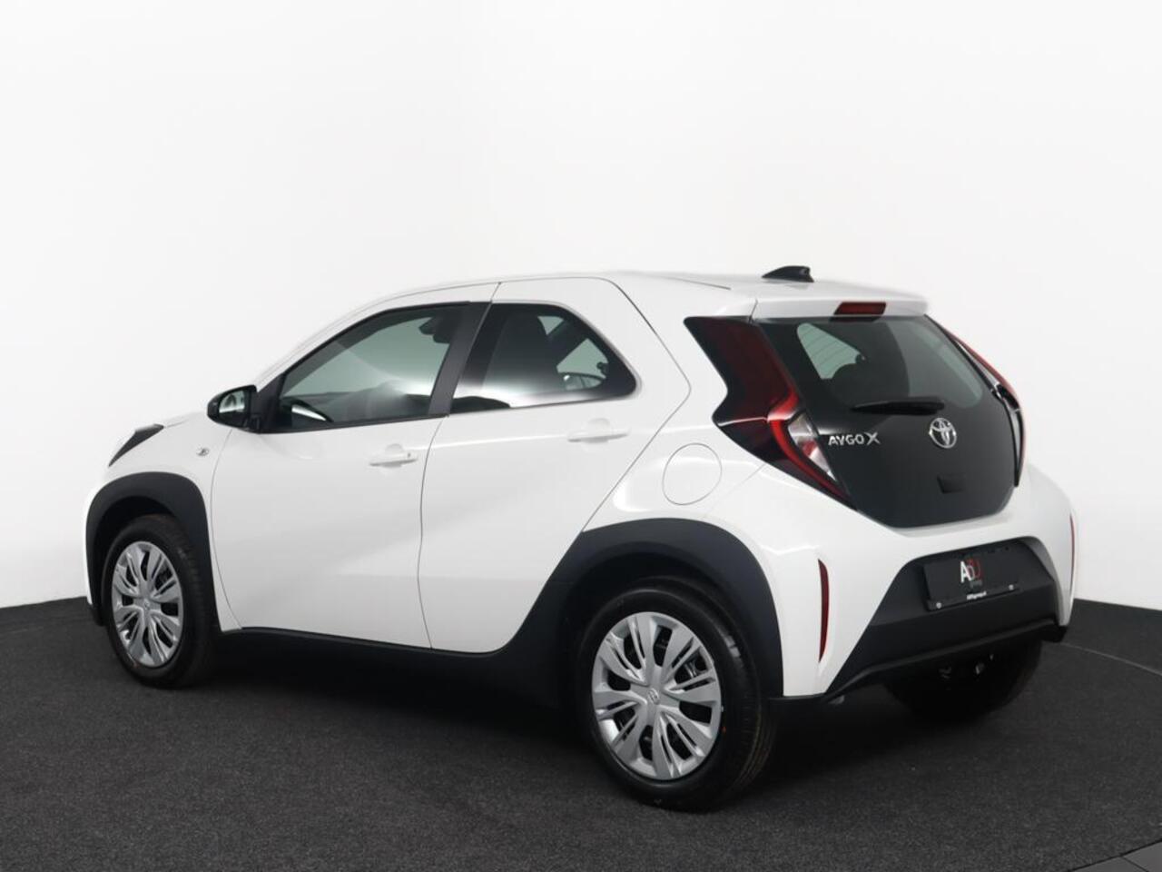 Toyota AYGO X 1.0 VVT-i S-CVT Play